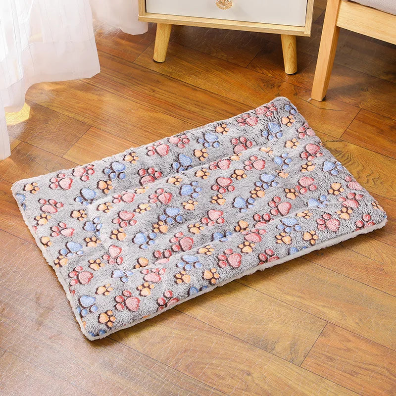 Winter Warm Medium Cat Sleeping Mat Comfortable Pet Bed Cushion Flannel Small Dog Mat Puppy House for Large Dogs Blanket