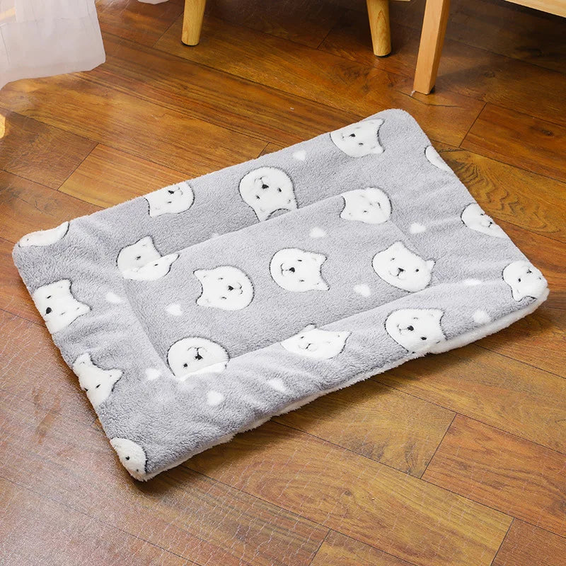 Winter Warm Medium Cat Sleeping Mat Comfortable Pet Bed Cushion Flannel Small Dog Mat Puppy House for Large Dogs Blanket